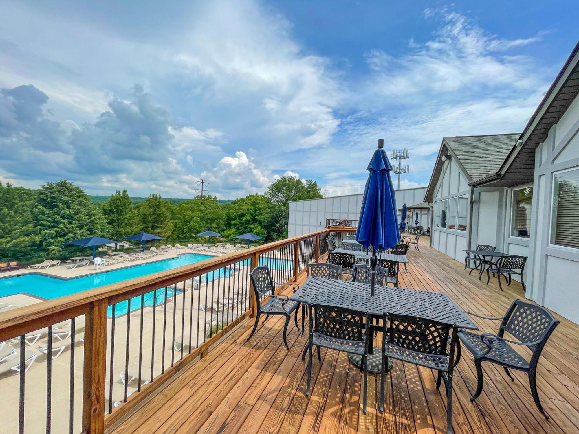 Unique Roundhouse: Hot Tub-Game Room-Firepit&More! Bushkill Luaran gambar