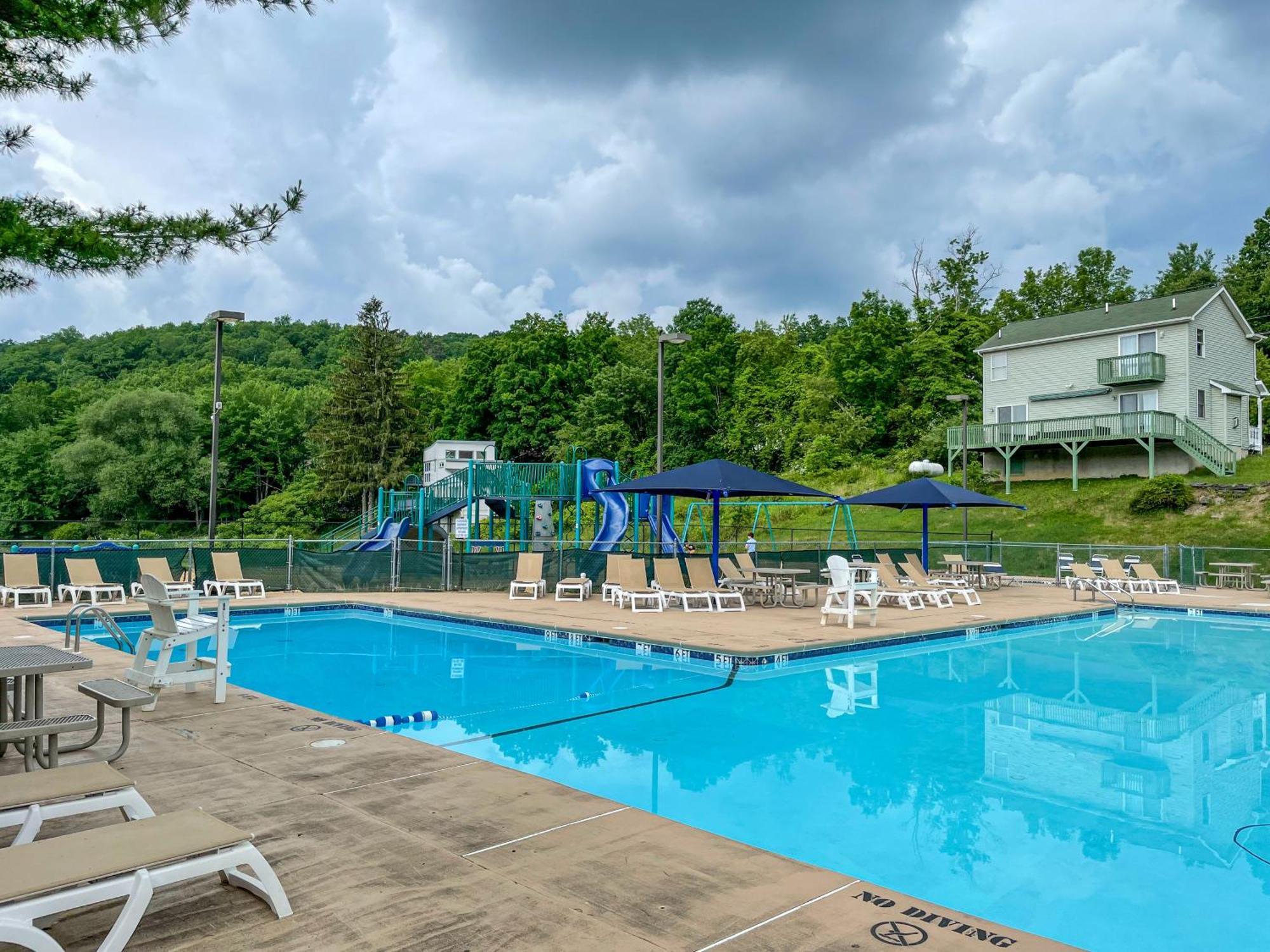 Unique Roundhouse: Hot Tub-Game Room-Firepit&More! Bushkill Luaran gambar